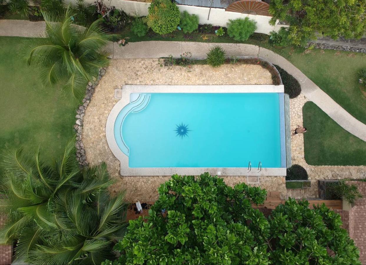 Feel Deep Dive Resort Lapu-Lapu City Exteriör bild