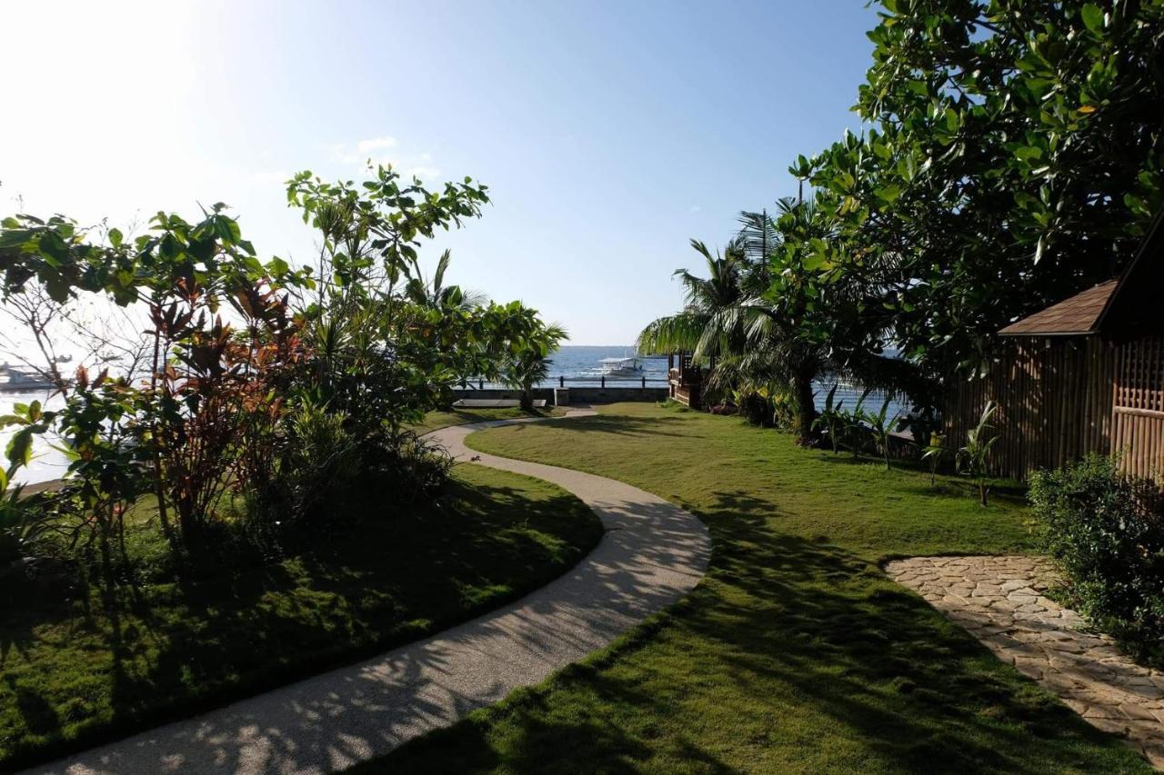 Feel Deep Dive Resort Lapu-Lapu City Exteriör bild